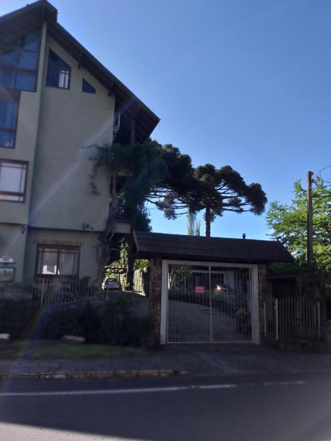Апартаменты Apartamento Planalto Грамаду Экстерьер фото